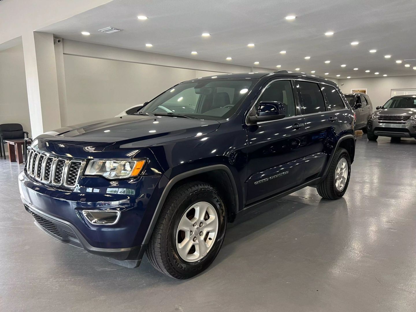 2017 Jeep Grand Cherokee Laredo Sport Utility 4d - Image 35