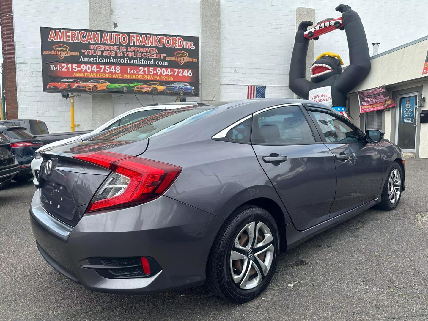 Features of the 2016 Honda Civic showcasing its sleek design, modern interior, and advanced technology.