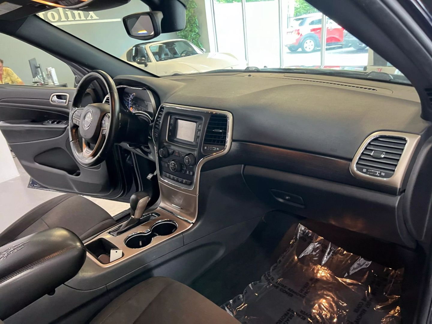 2017 Jeep Grand Cherokee Laredo Sport Utility 4d - Image 23