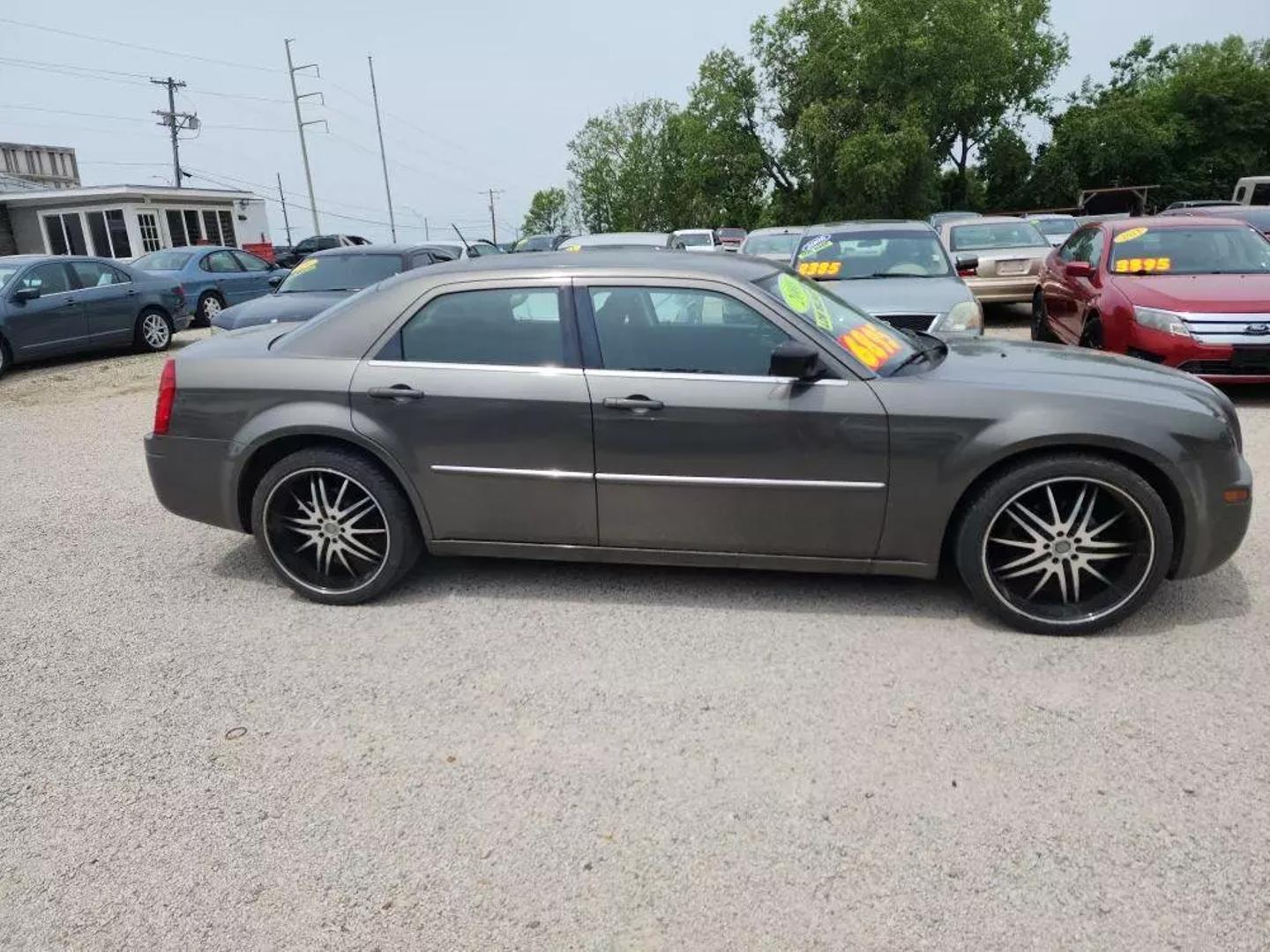 2008 Chrysler 300 LX photo 4