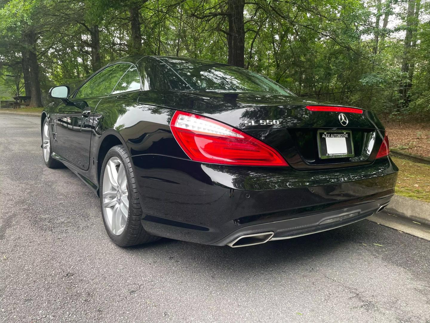 2015 Mercedes-Benz SL-Class SL550 photo 4