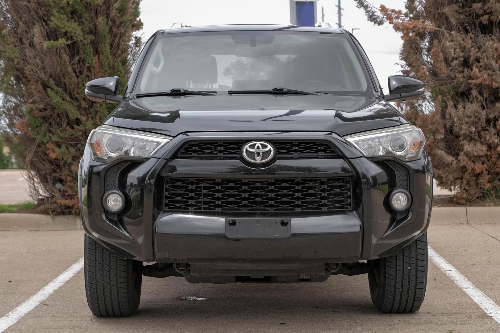 2014 Toyota 4Runner SR5 photo 7