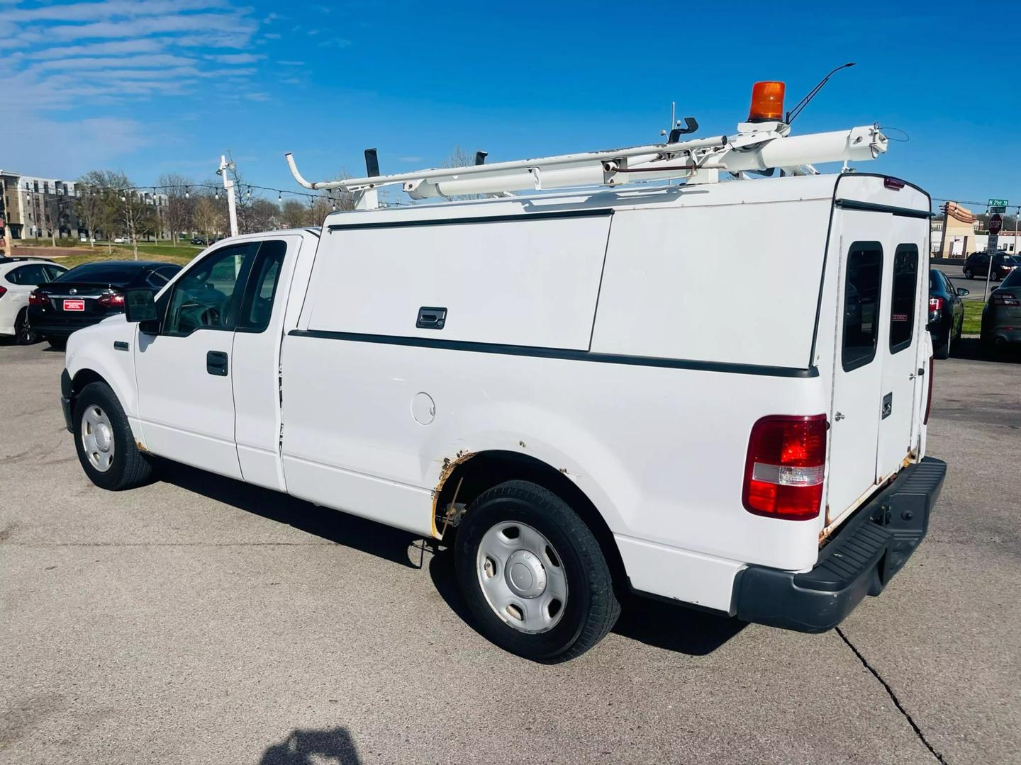 2007 Ford F-150 STX photo 8