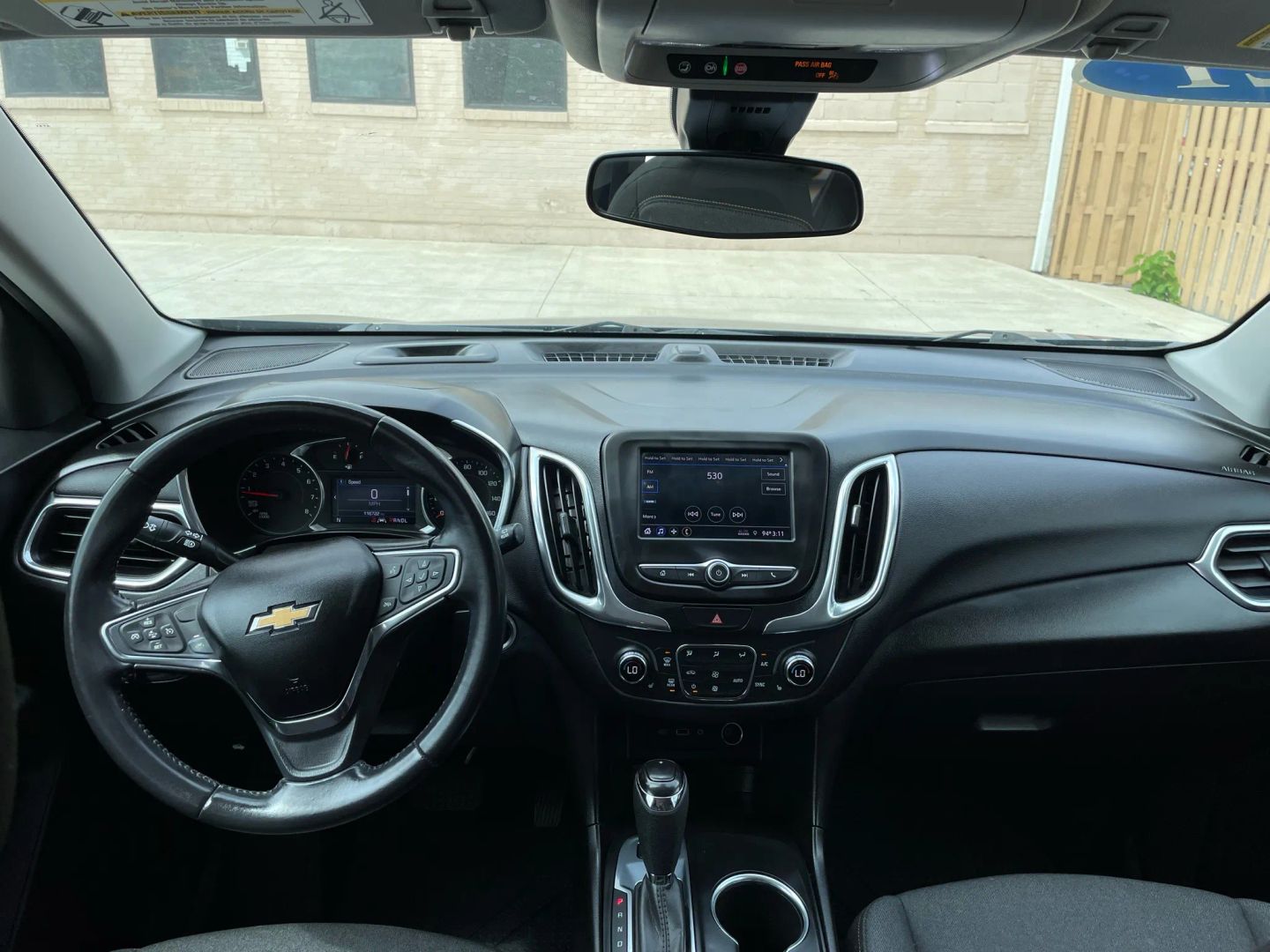 Image 4 of 2021 CHEVROLET EQUINOX