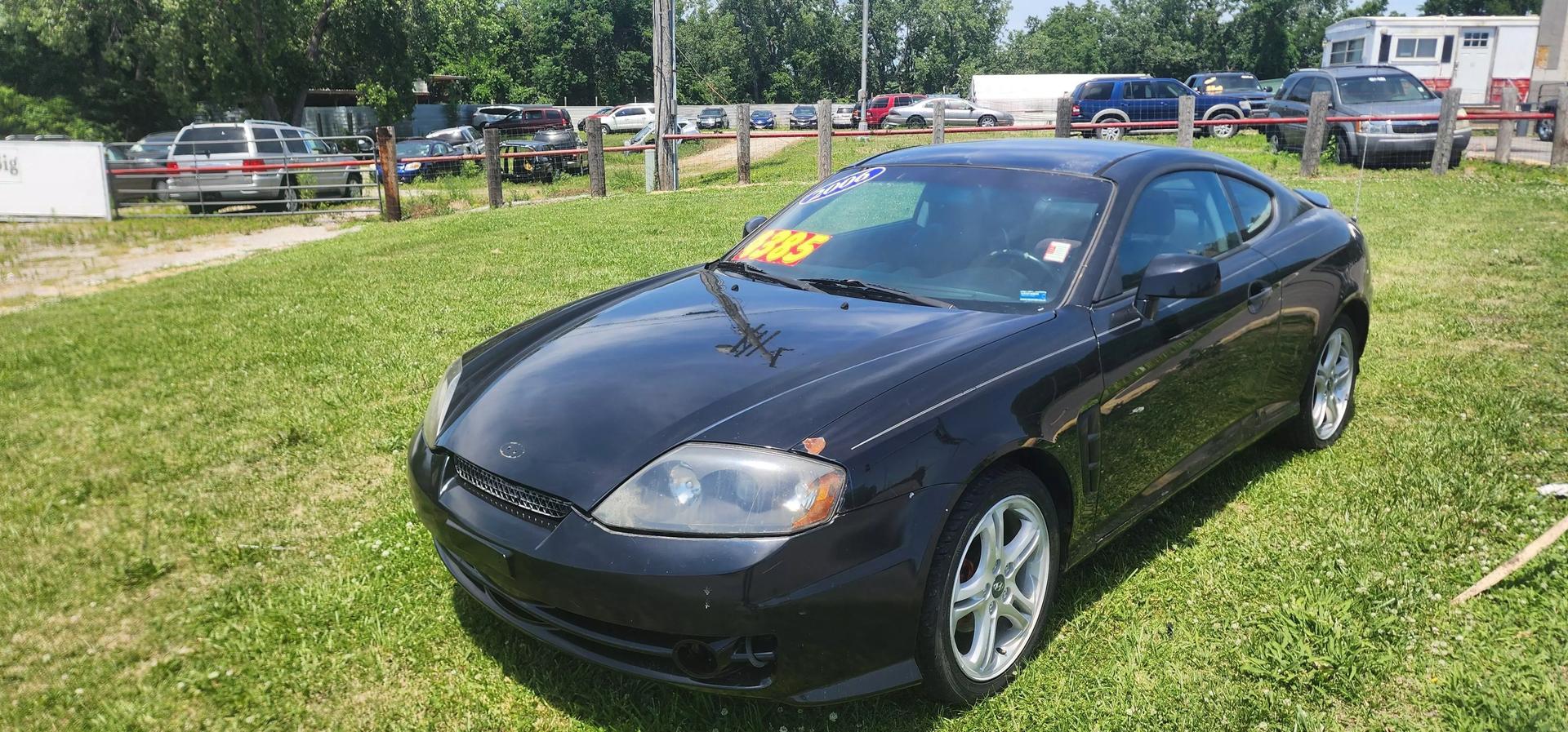 2006 Hyundai Tiburon GT photo 2