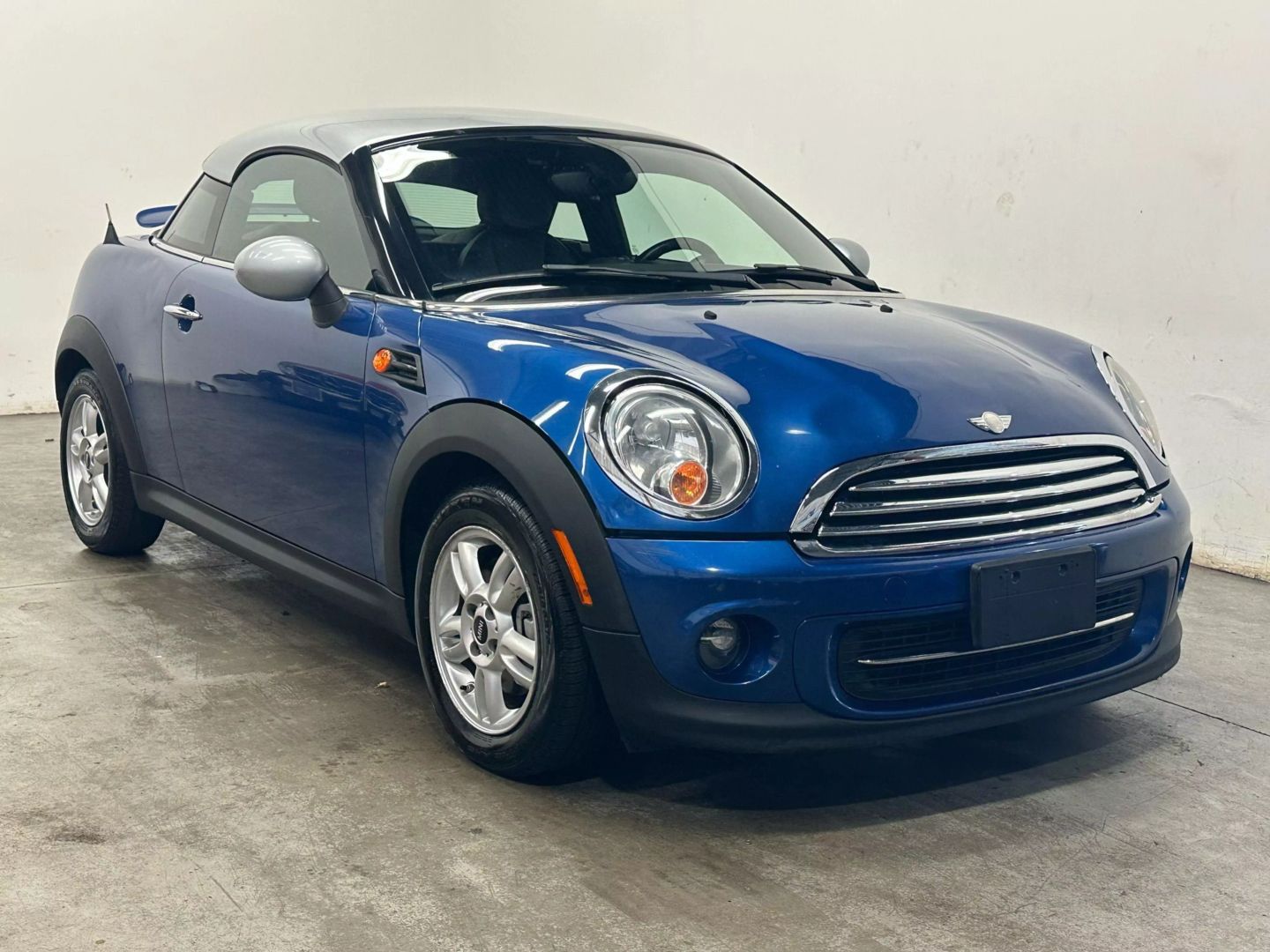 2014 MINI Cooper Base's photo