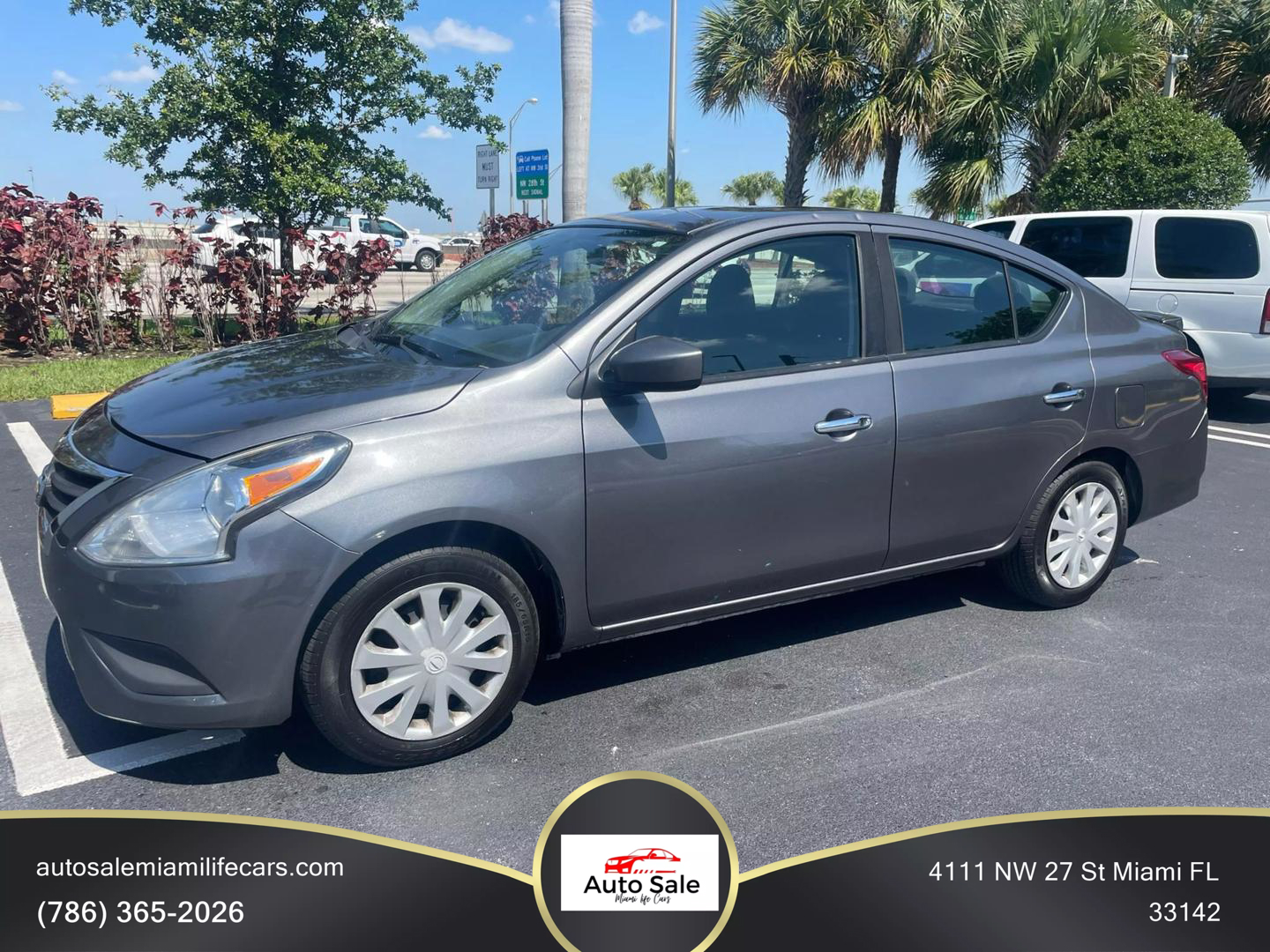 2017 Nissan Versa Sedan S photo 2