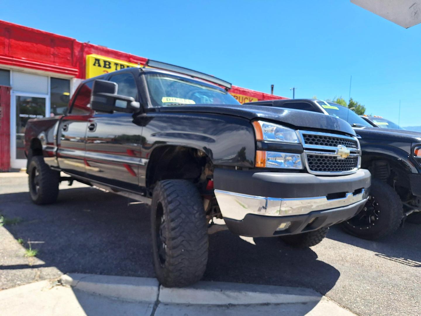 2005 Chevrolet Silverado 2500HD LS photo 2