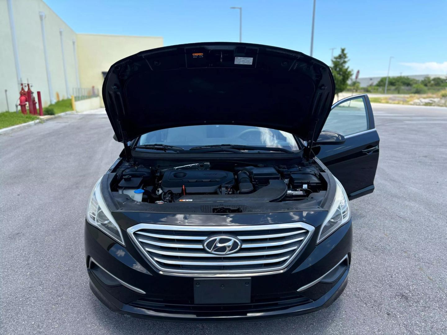 2016 Hyundai Sonata SE photo 31