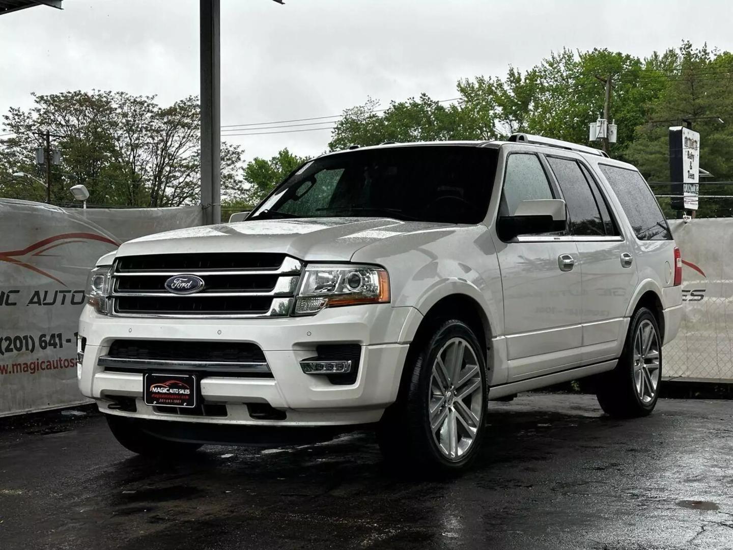 2017 Ford Expedition - Image 3