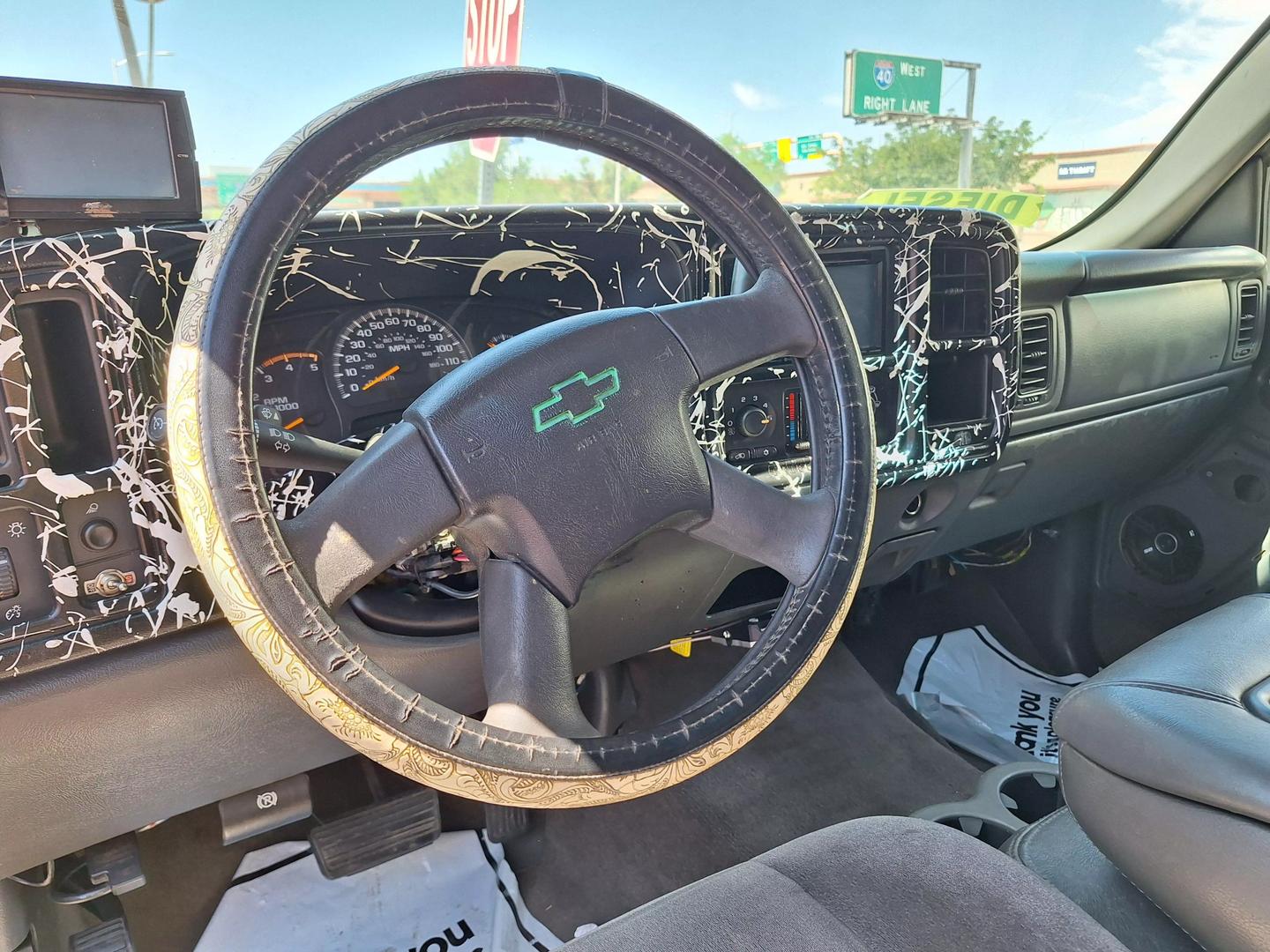 2005 Chevrolet Silverado 2500HD LS photo 9