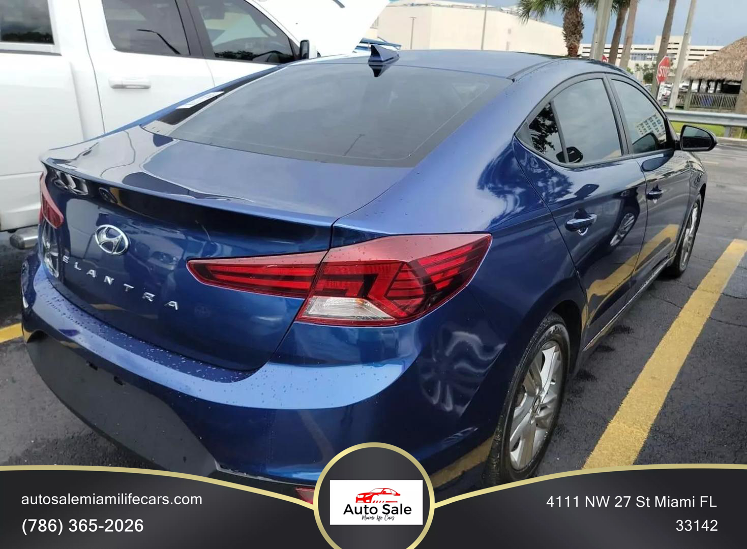 2020 Hyundai Elantra Limited photo 2