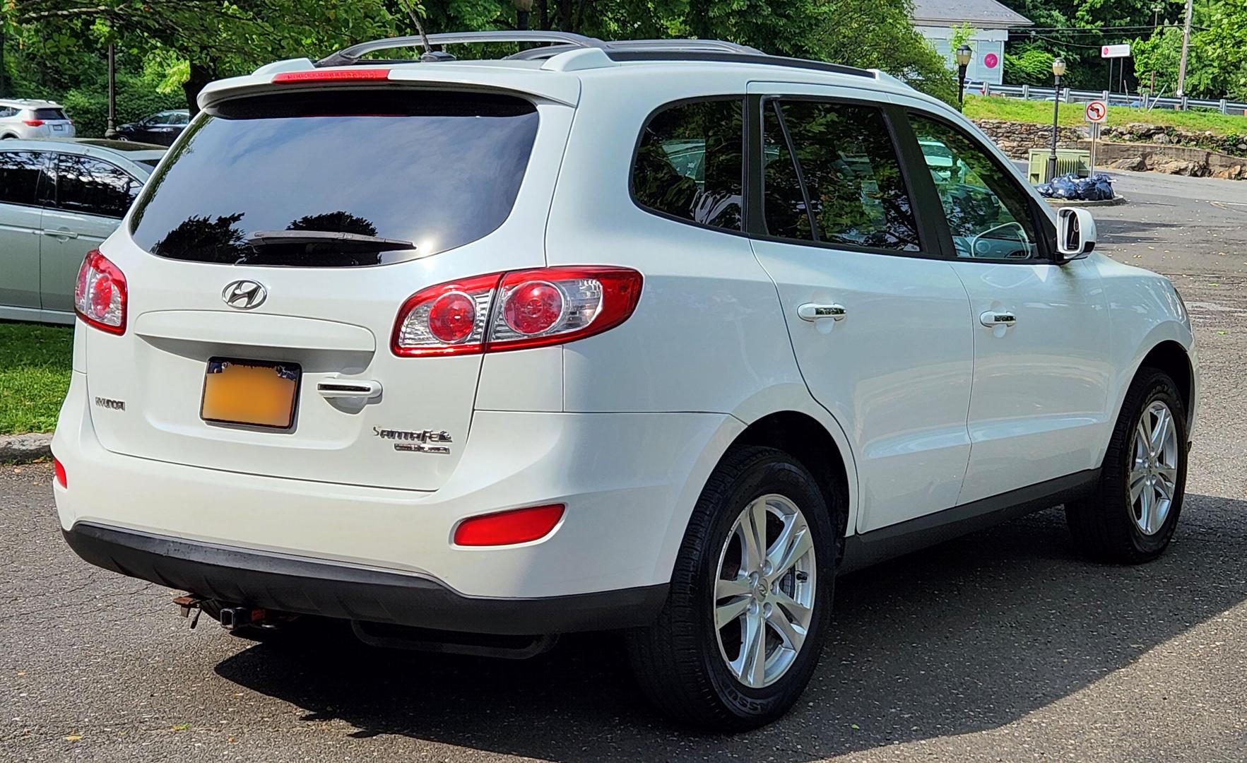 2011 Hyundai Santa Fe Limited photo 3