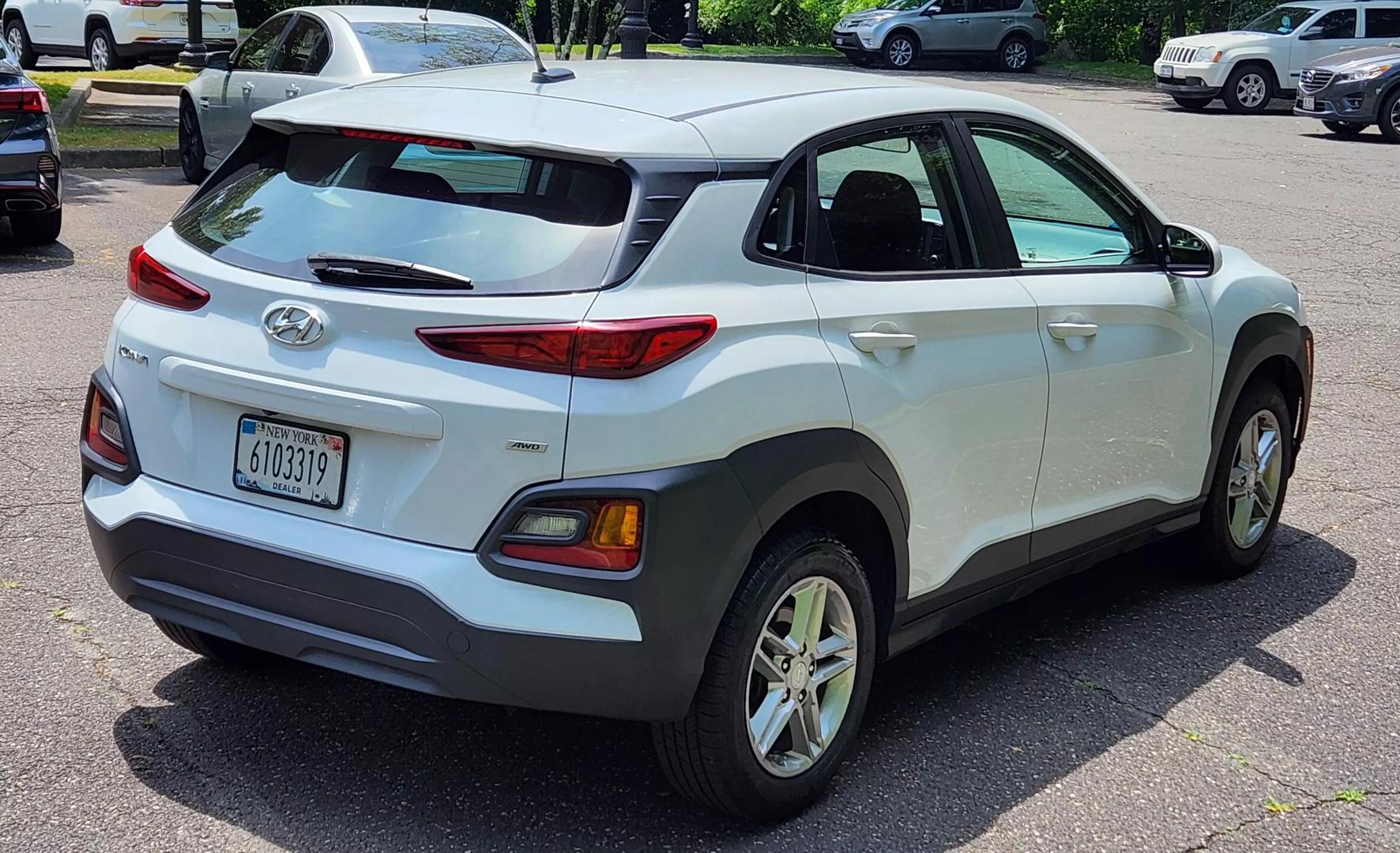 2019 Hyundai Kona SE photo 3