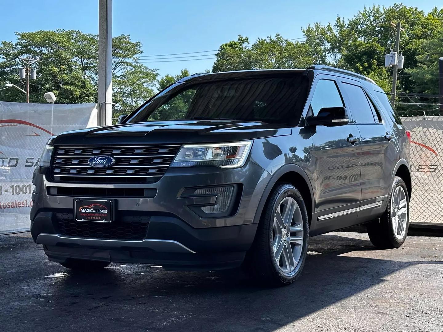 2016 Ford Explorer - Image 3