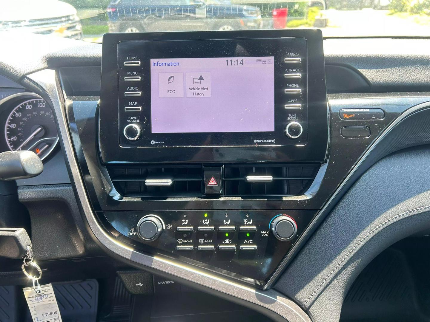 2021 Toyota Camry LE photo 11