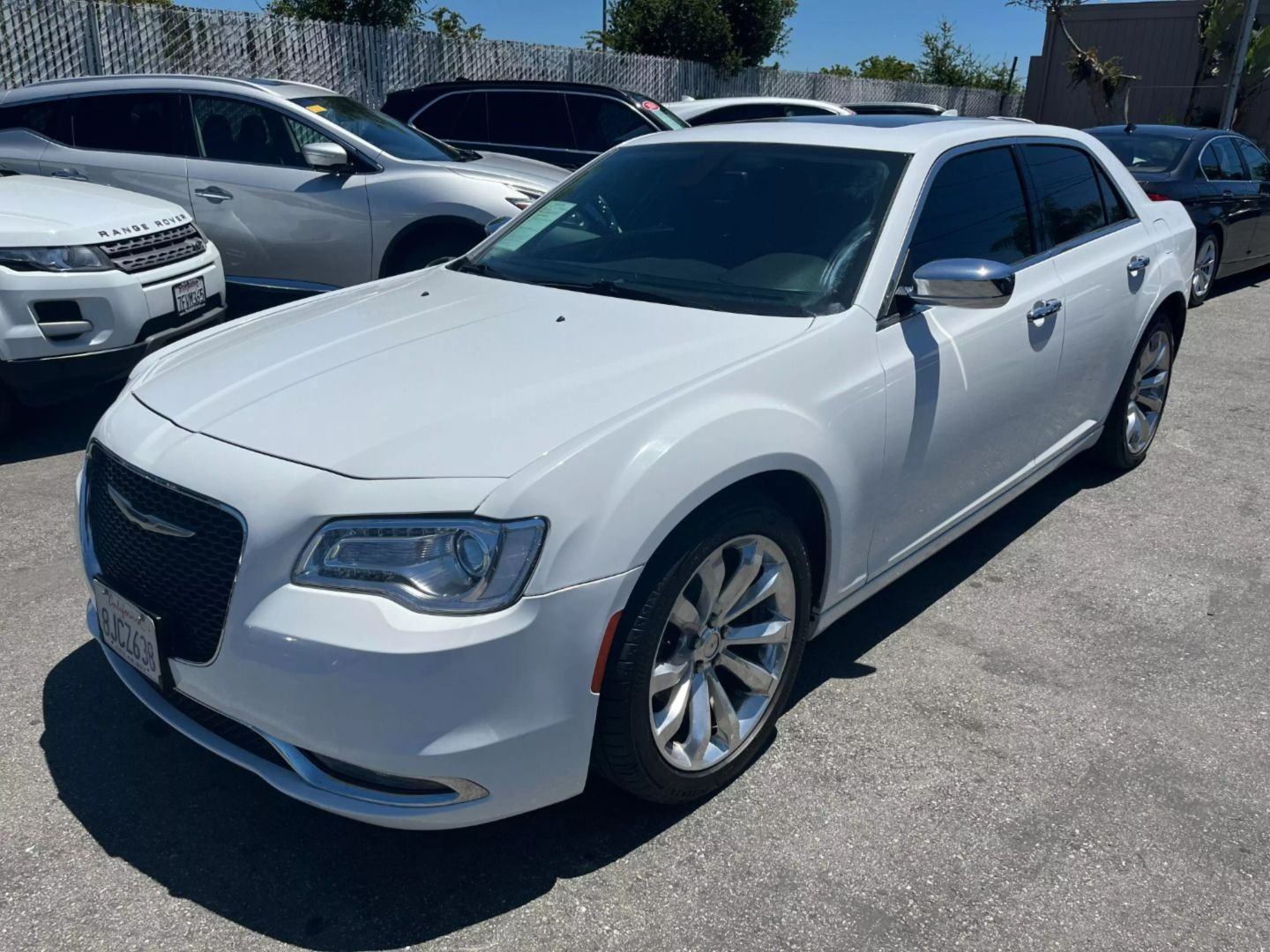 2019 Chrysler 300  Vin: 2c3ccaeg5kh585953 Stock Id: 585953 - Image 3