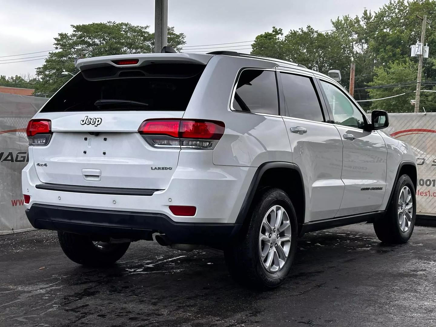 2021 Jeep Grand Cherokee - Image 9