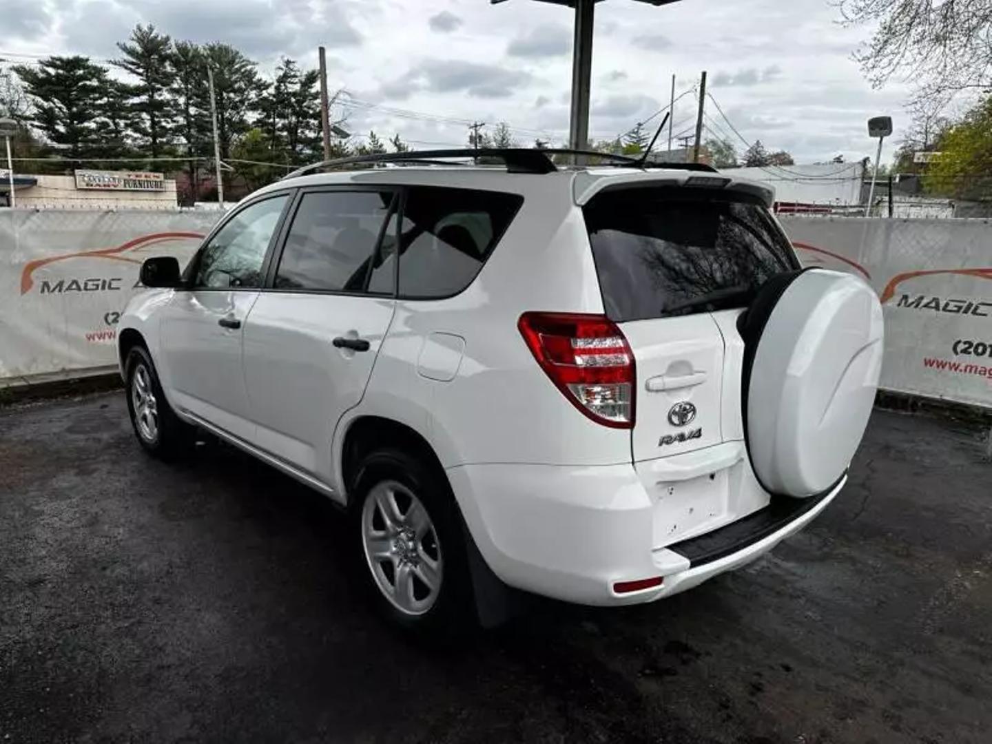 2011 Toyota Rav4 - Image 13