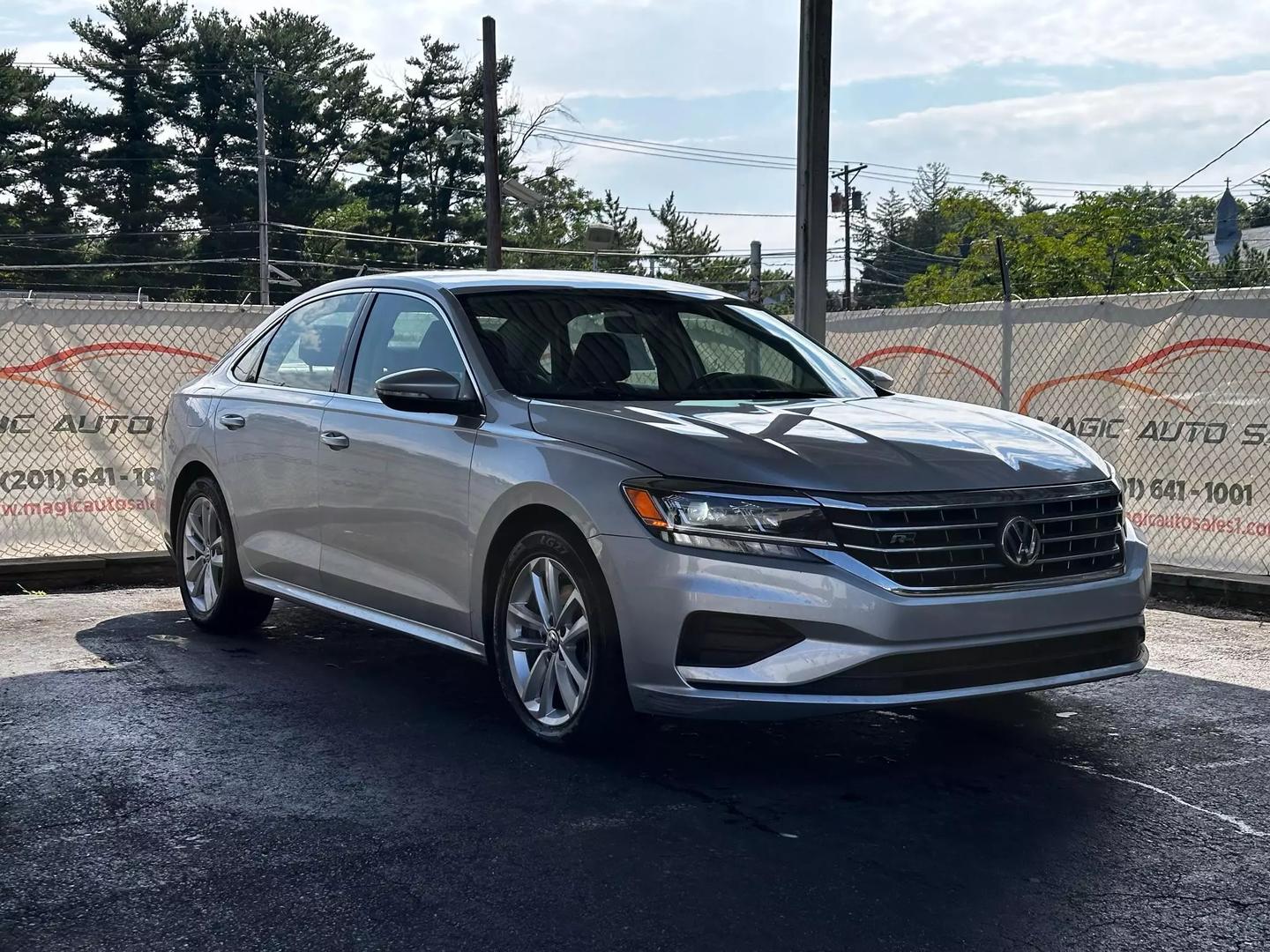 2020 Volkswagen Passat - Image 6