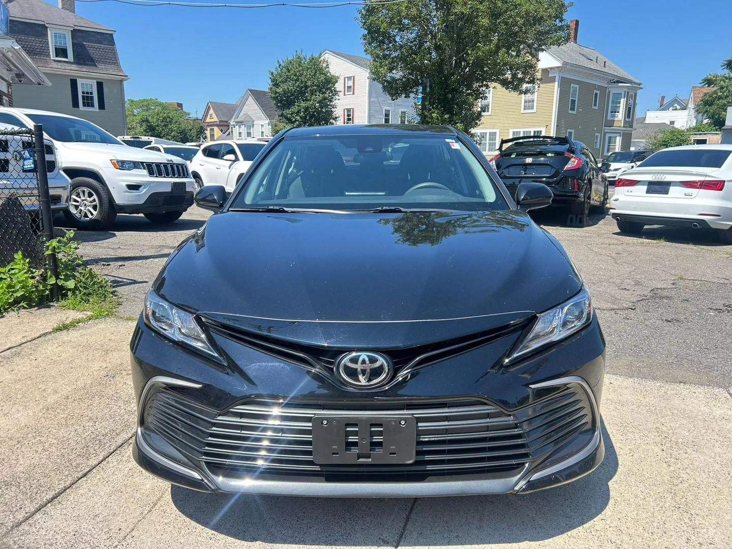 2021 Toyota Camry LE photo 2