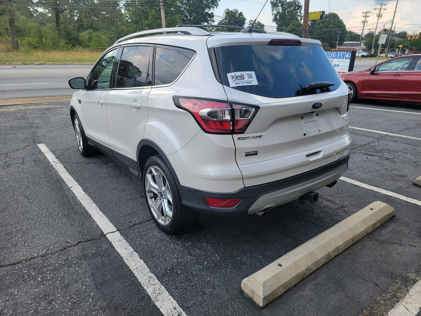 2017 Ford Escape Titanium photo 4