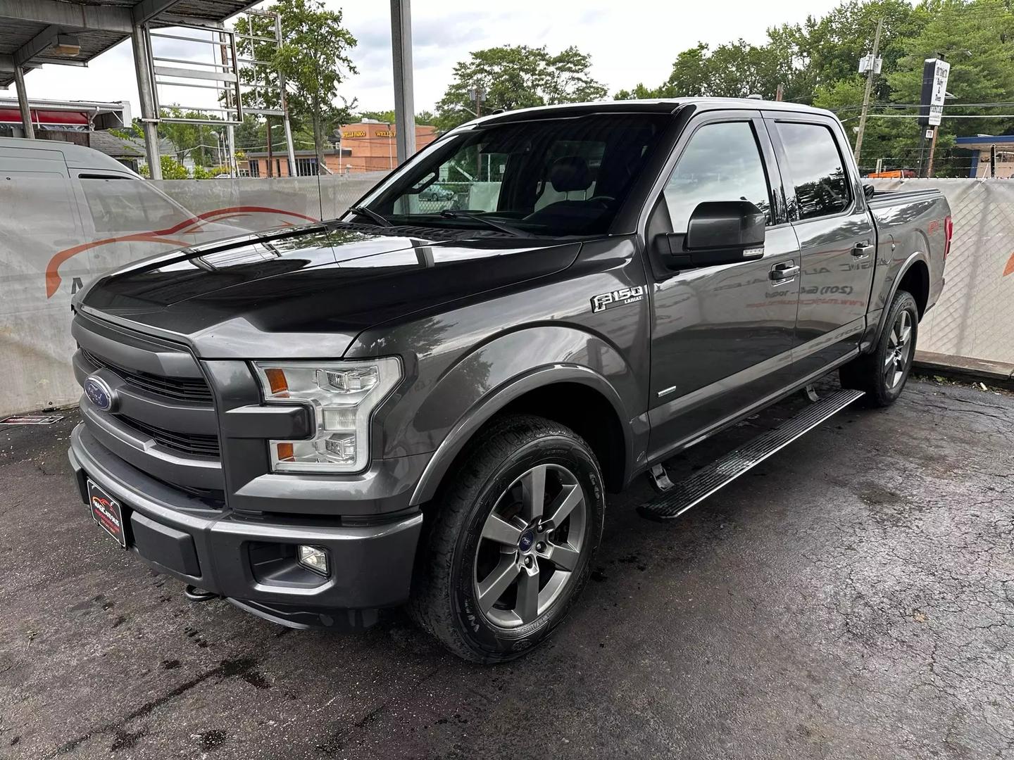 2015 Ford F150 Supercrew Cab - Image 10