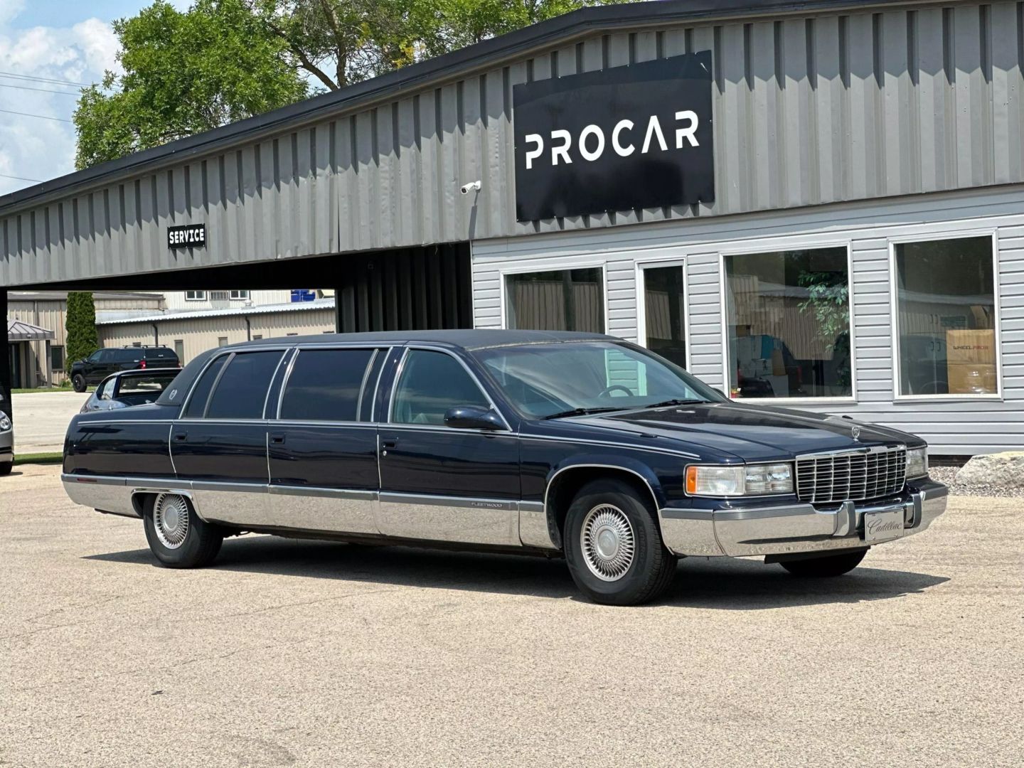 1995 Cadillac Fleetwood Base