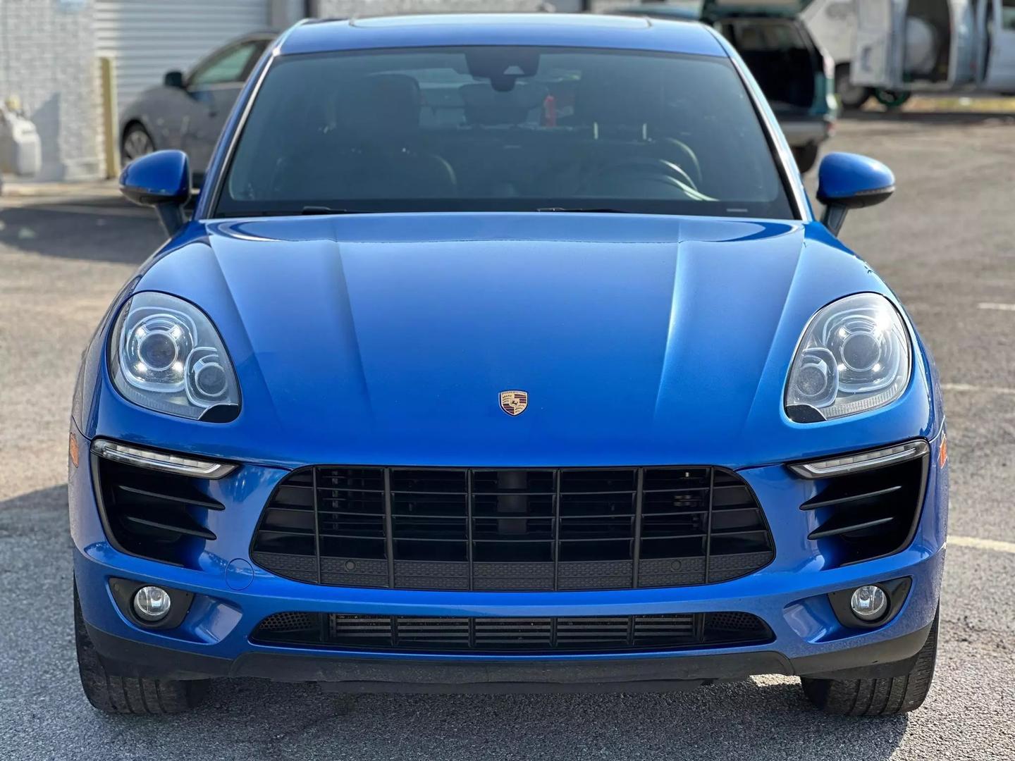 2017 Porsche Macan - Image 11