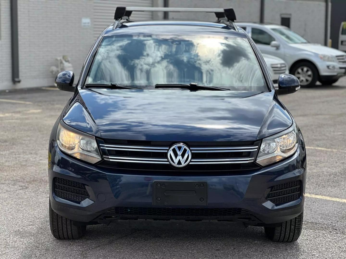 2016 Volkswagen Tiguan - Image 11