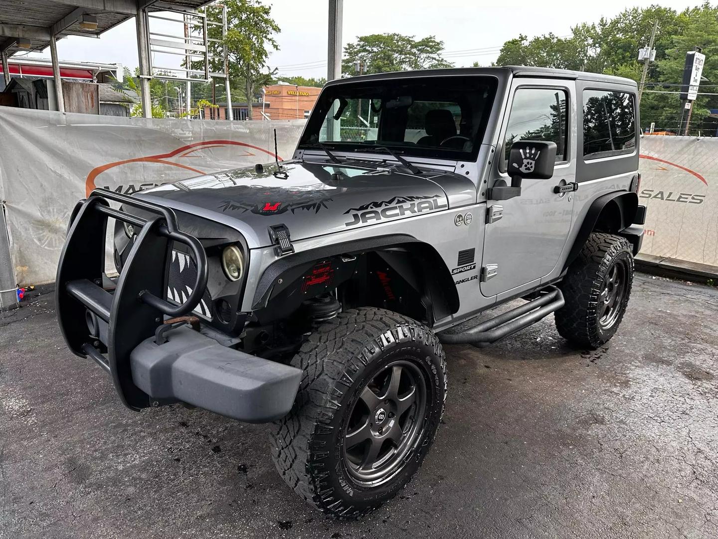 2013 Jeep Wrangler - Image 11