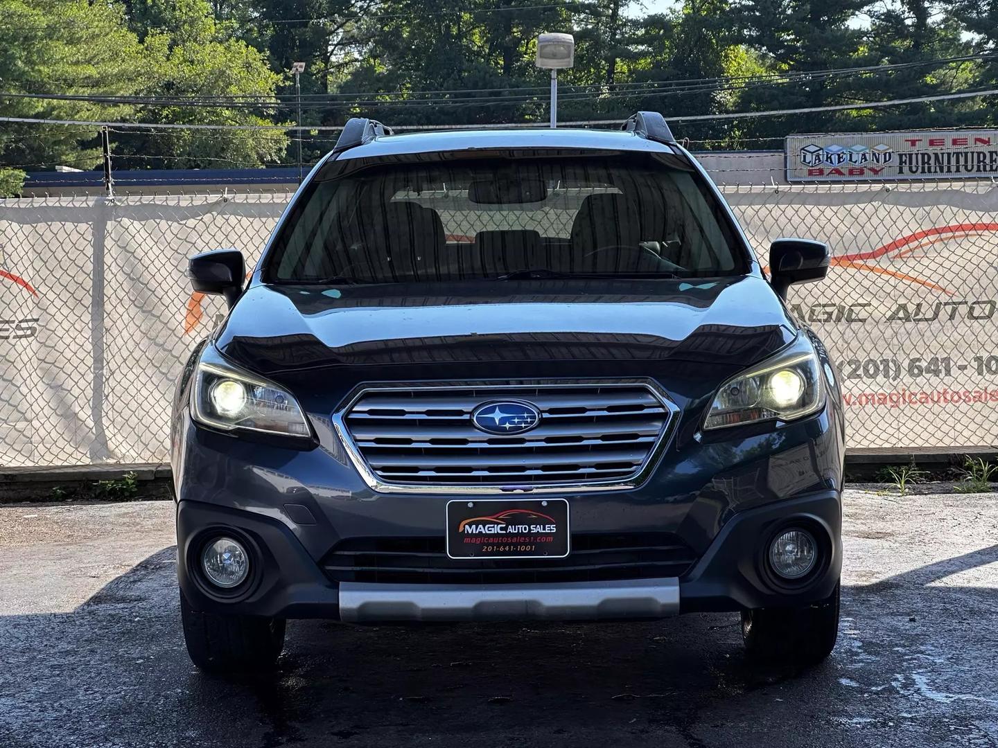 2015 Subaru Outback - Image 5