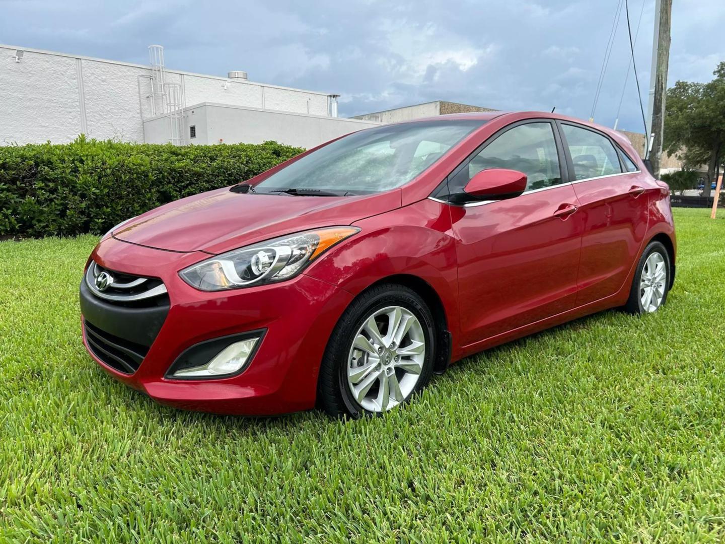 2014 Hyundai Elantra GT Base photo 3