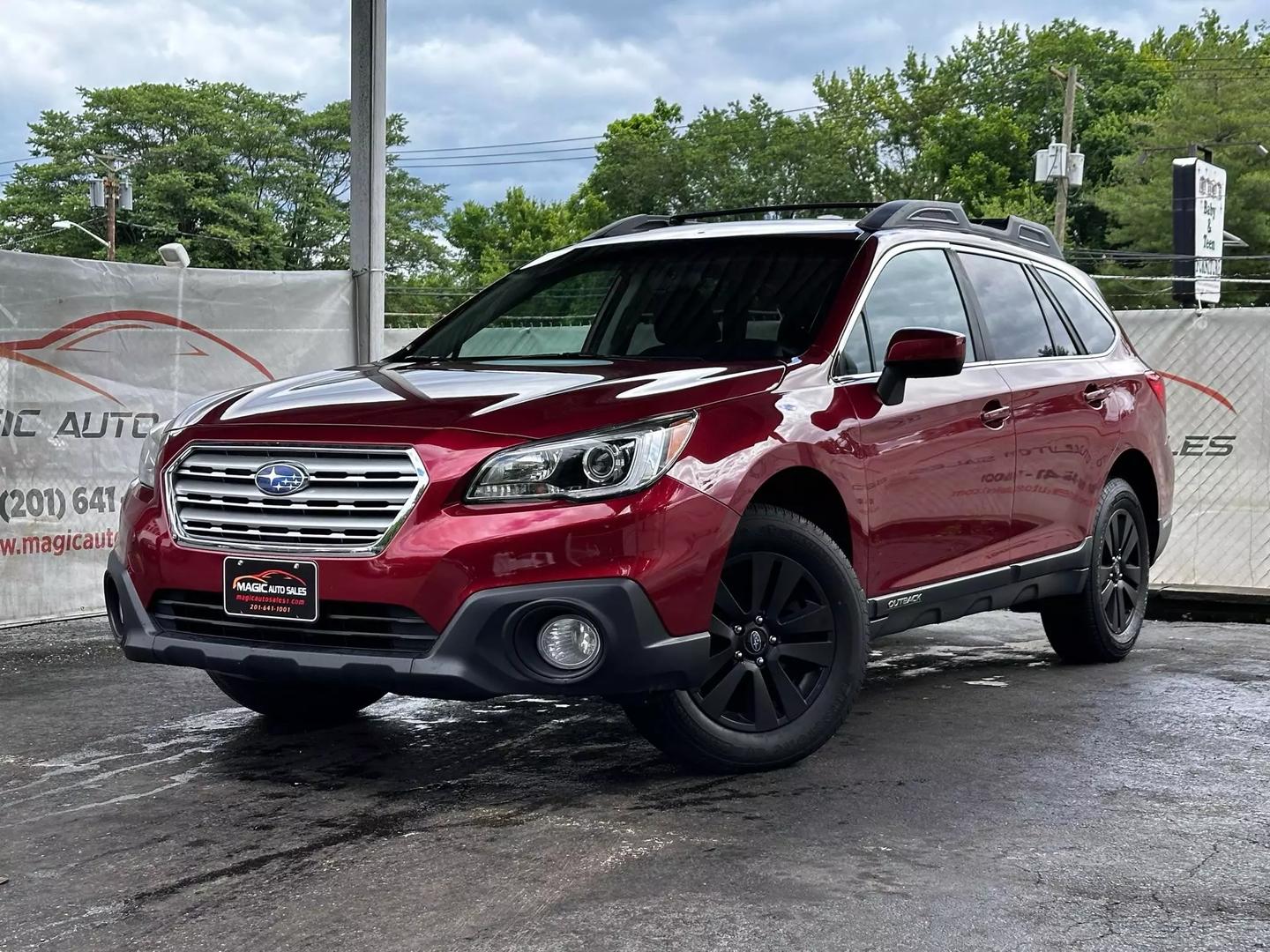 2017 Subaru Outback - Image 1