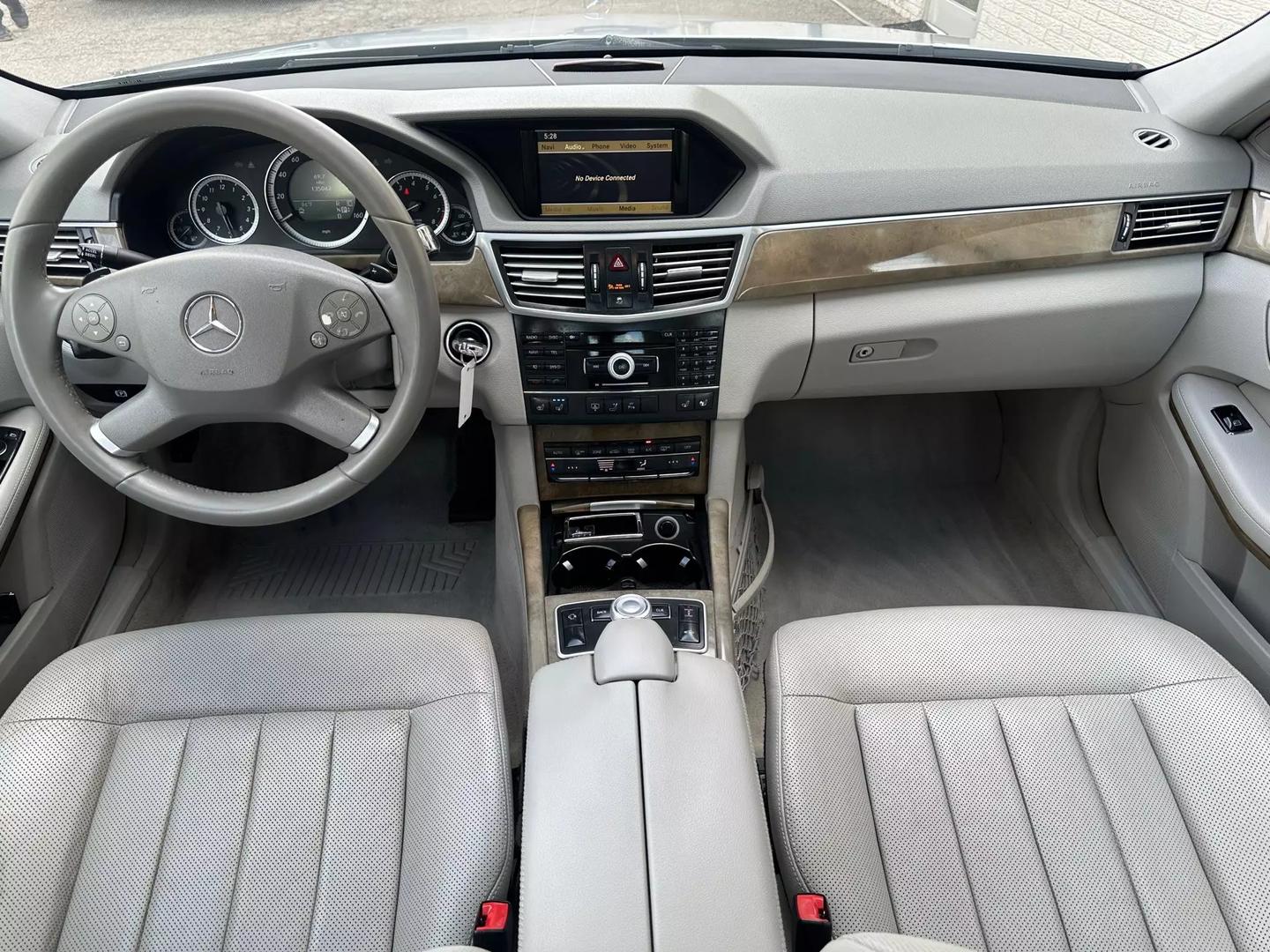 2010 Mercedes-benz E-class - Image 33