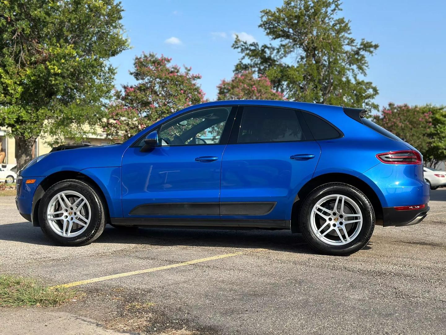 2017 Porsche Macan - Image 4