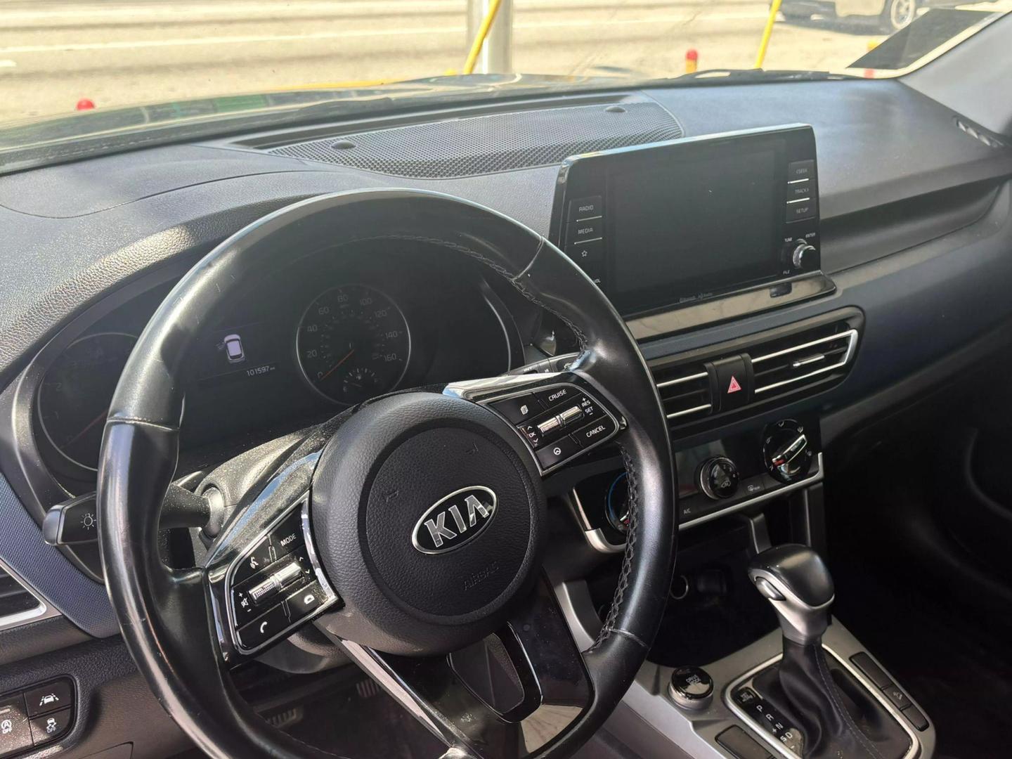 2021 Kia Seltos S photo 9