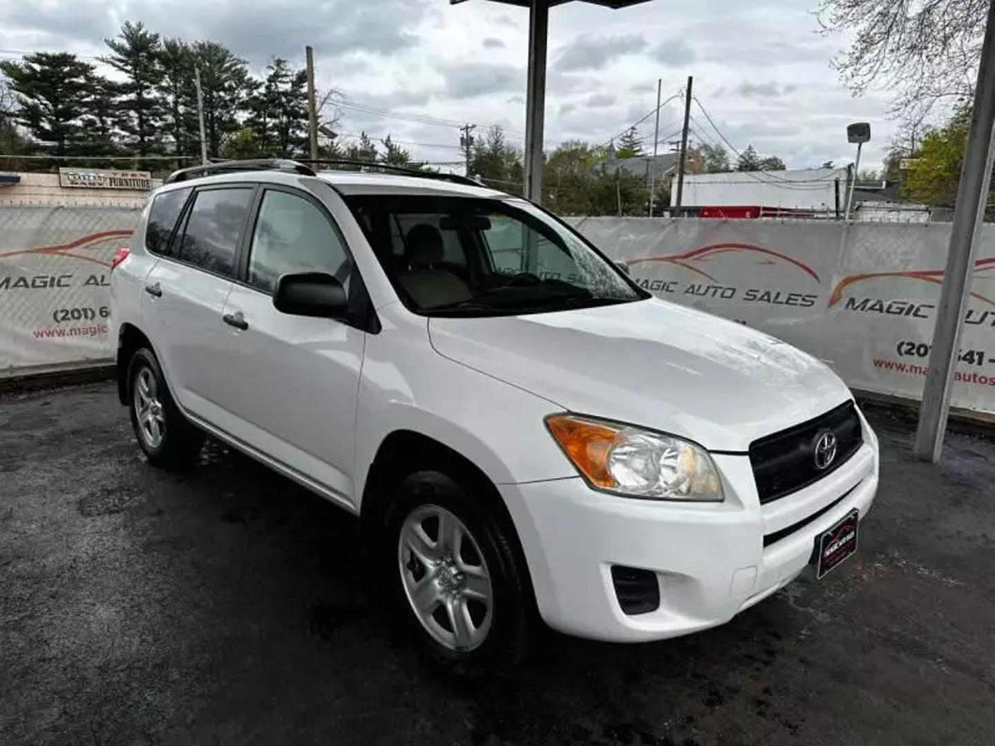 2011 Toyota Rav4 - Image 10