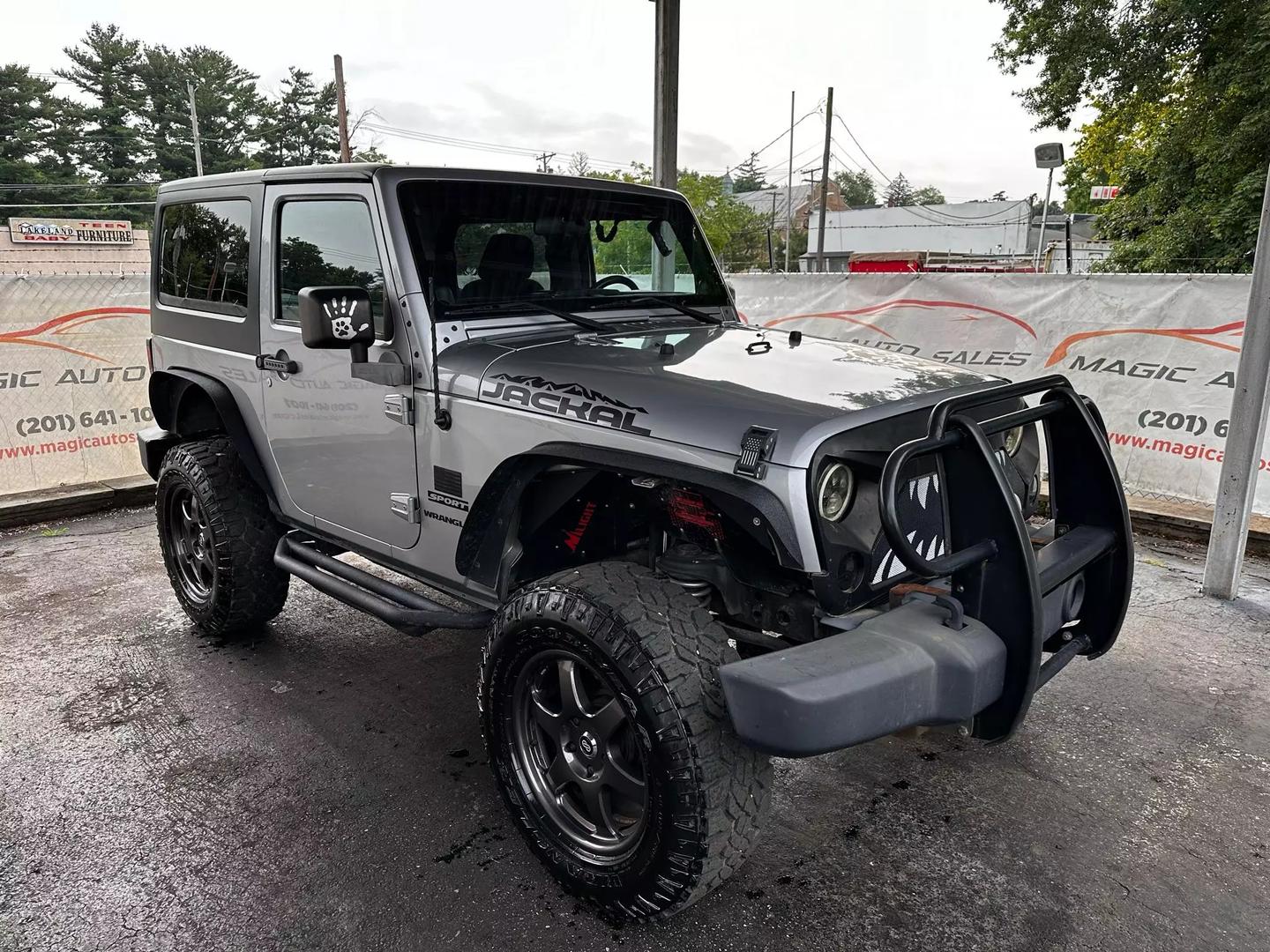 2013 Jeep Wrangler - Image 10