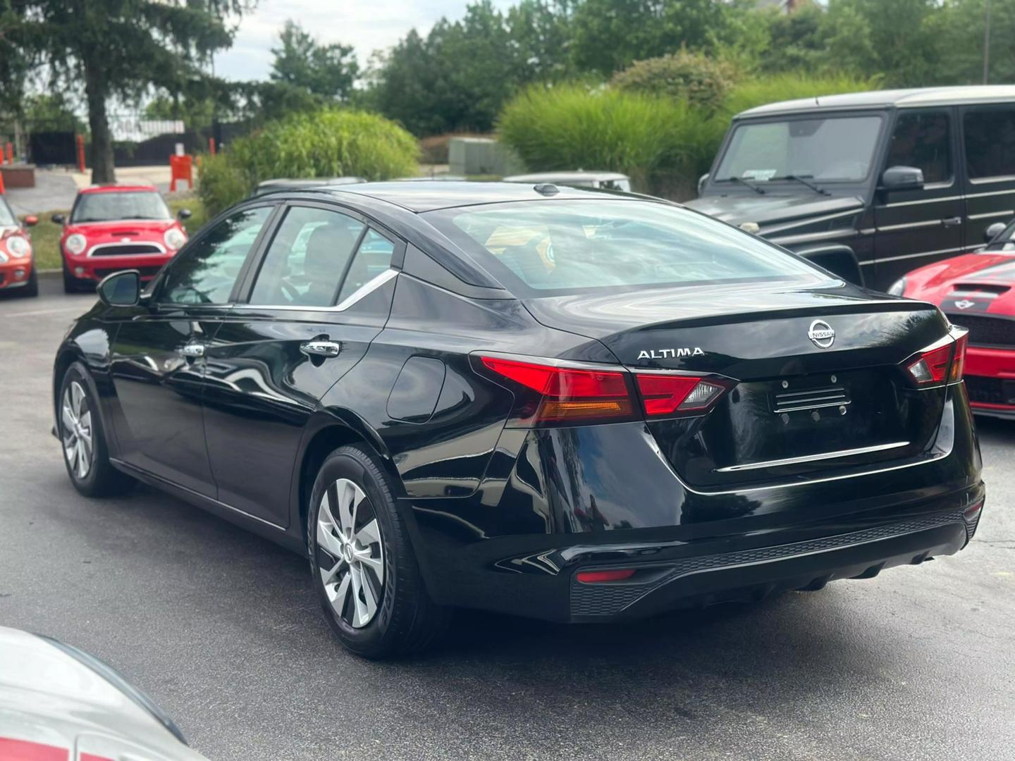 2019 Nissan Altima S photo 10