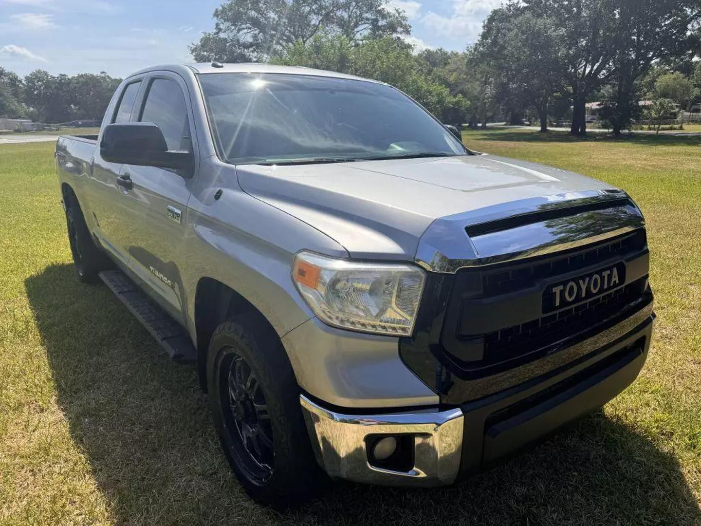 2015 Toyota Tundra SR5 photo 7