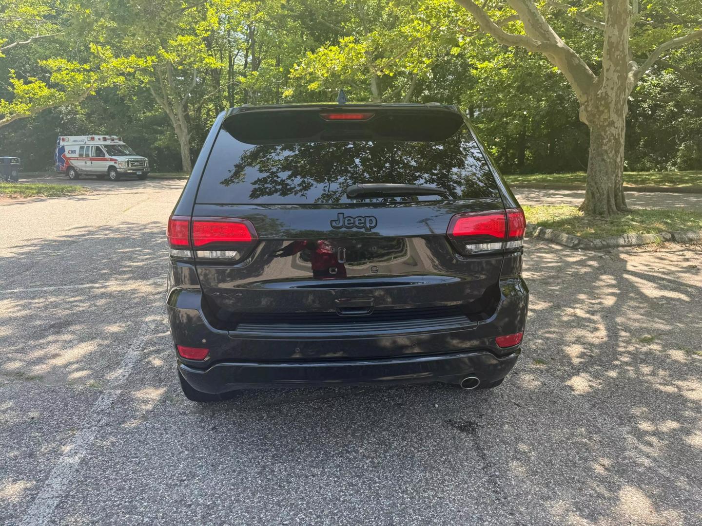 2018 Jeep Grand Cherokee Altitude photo 6