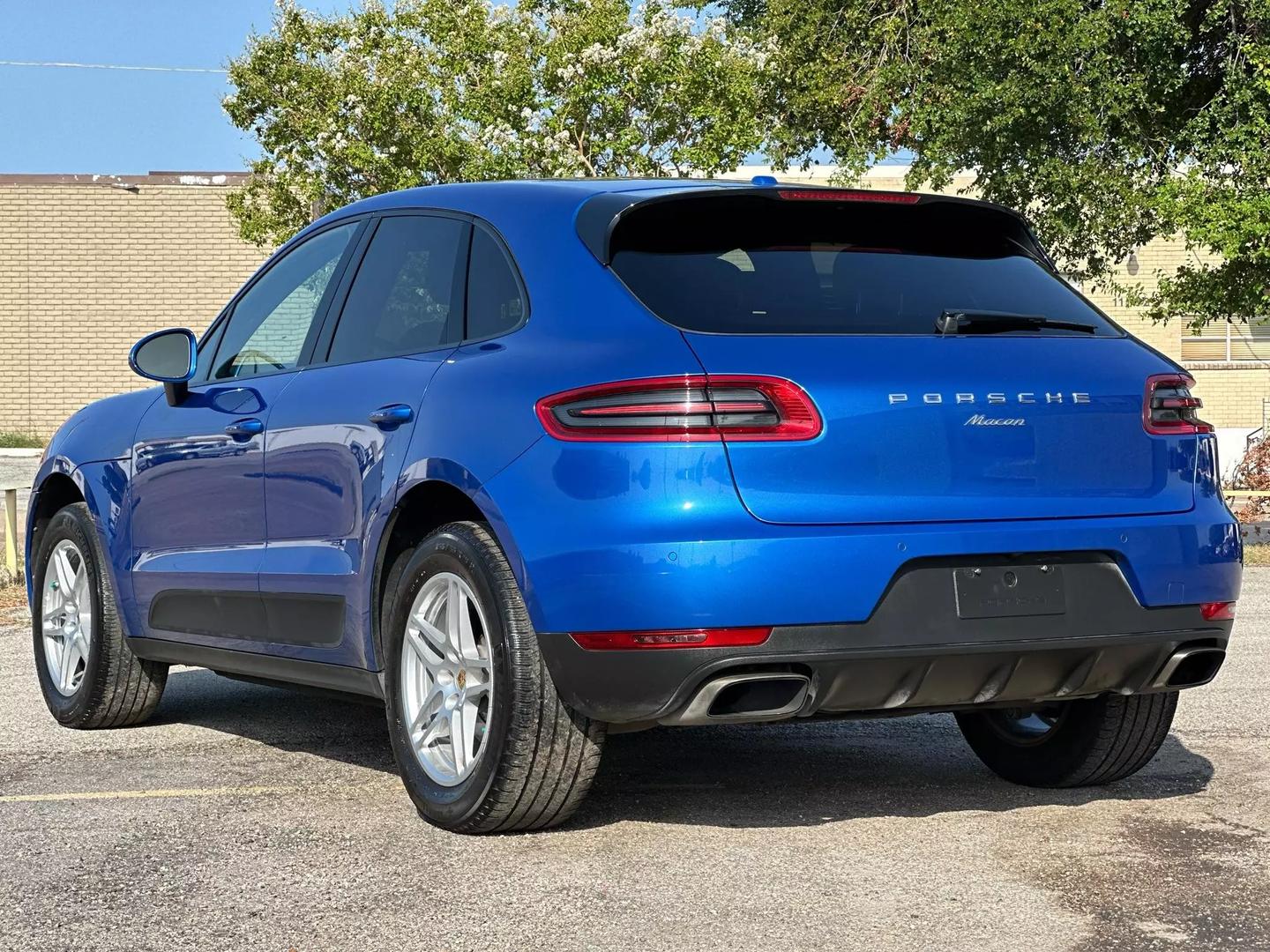 2017 Porsche Macan - Image 5