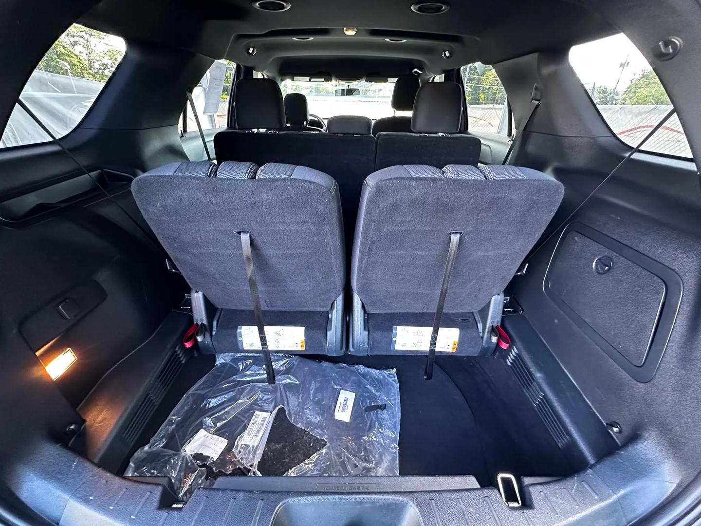 2019 Ford Explorer - Image 27