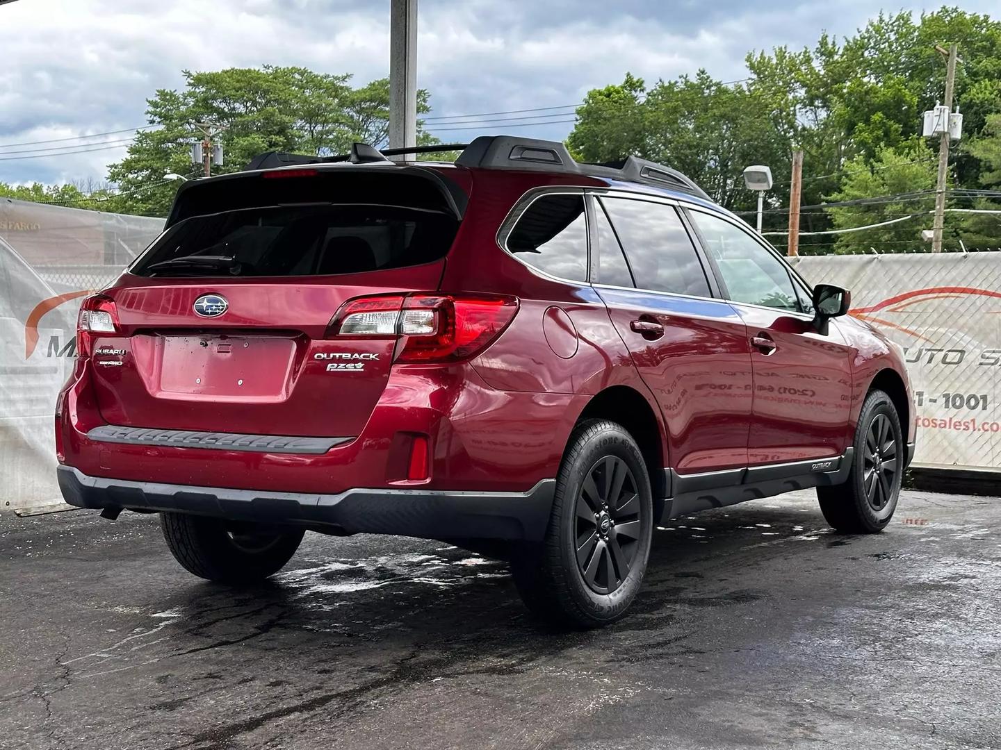 2017 Subaru Outback - Image 9