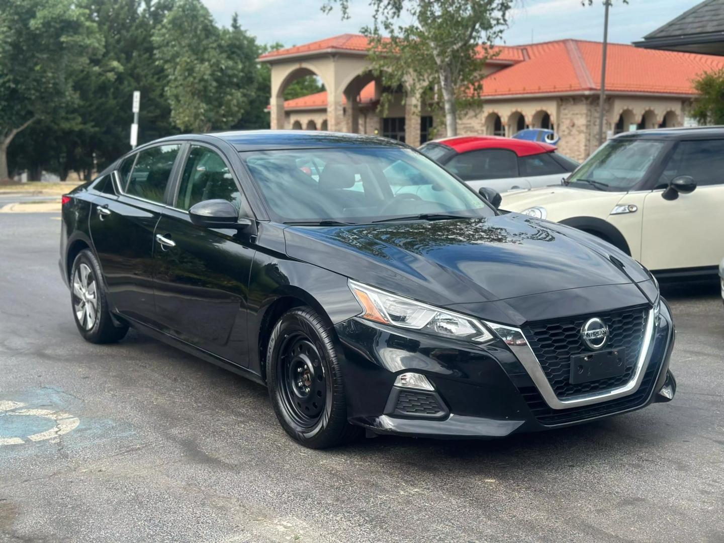 2019 Nissan Altima S photo 6