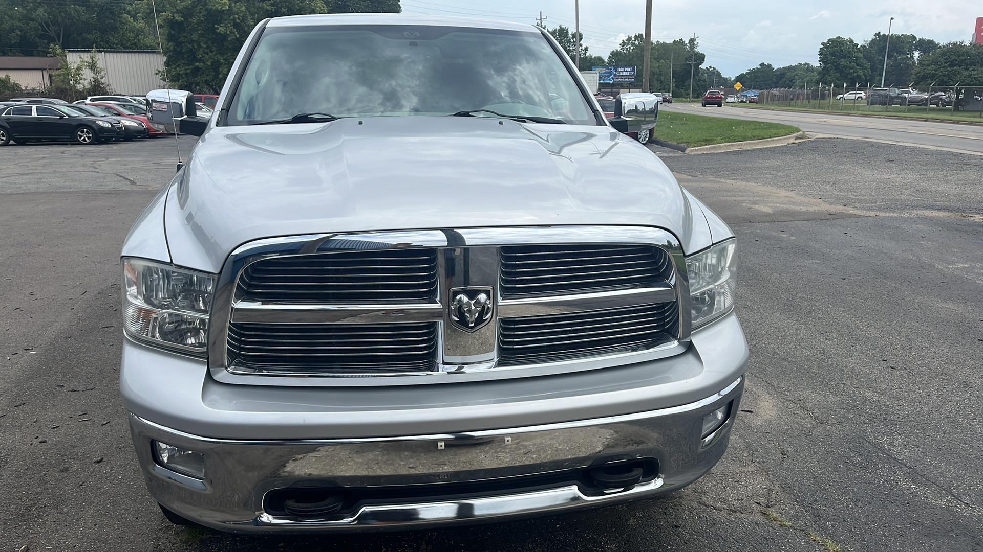 2012 RAM Ram 1500 Pickup SLT photo 11