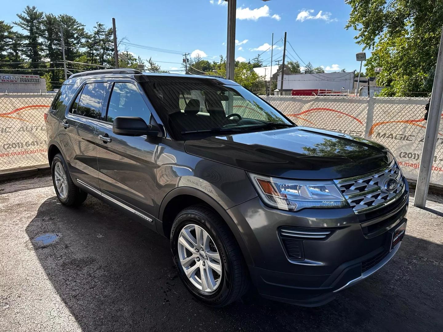 2019 Ford Explorer - Image 10