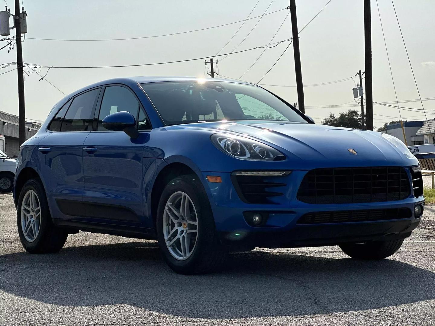 2017 Porsche Macan - Image 10