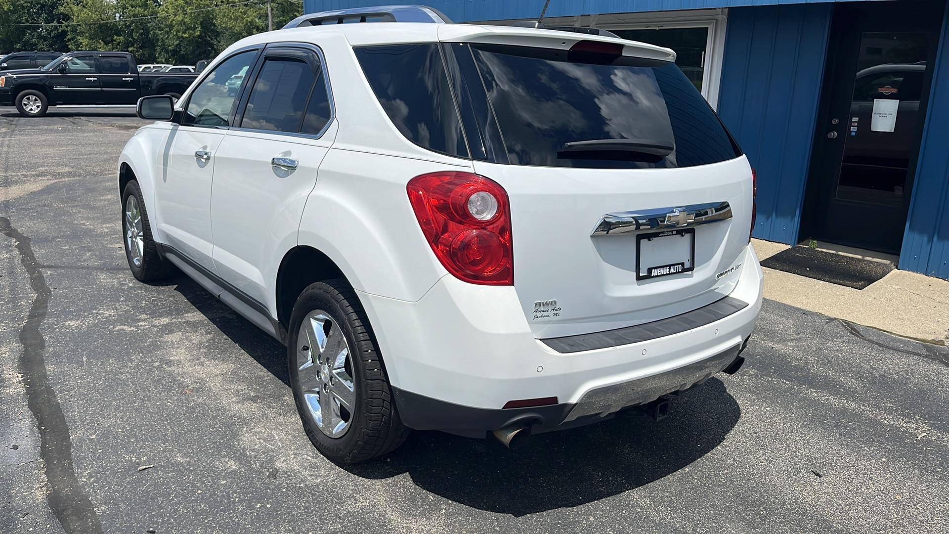 2015 Chevrolet Equinox LTZ photo 3